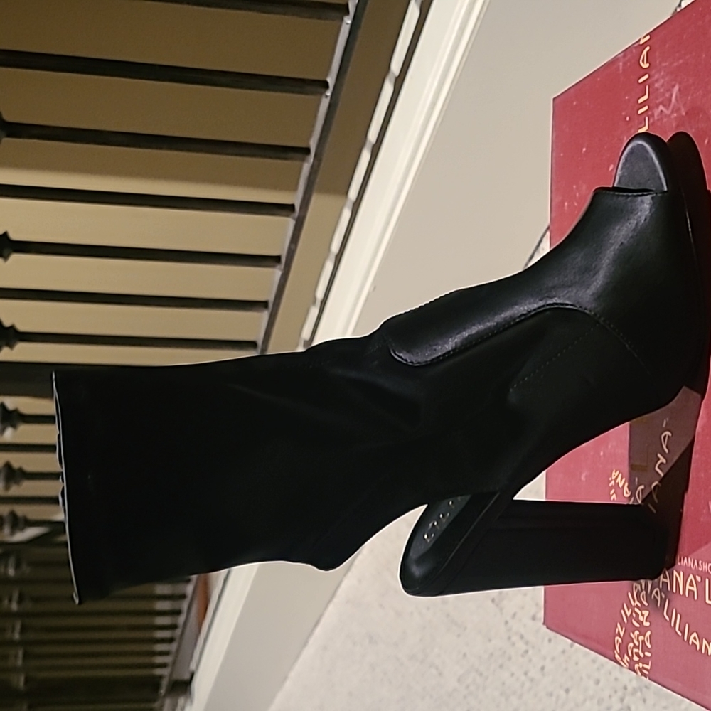 New Black peep toe Booties